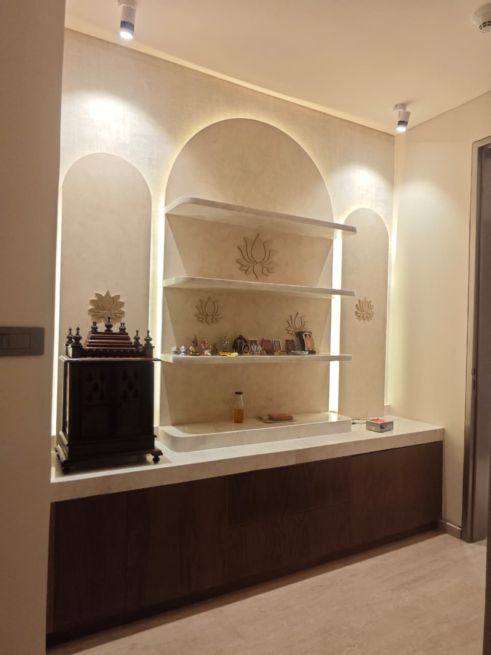 Arched Marble Pooja Unit